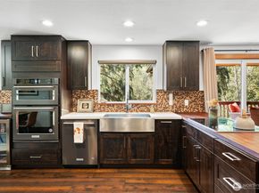 27495 Parcells Road NE, Kingston WA 98346