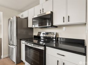 928 Dibb Street, Bremerton WA 98310