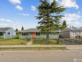 928 Dibb Street, Bremerton WA 98310