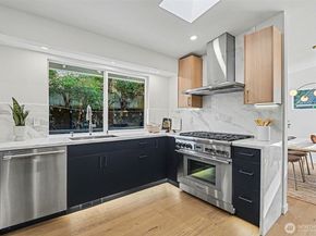 6560 W Mercer Way, Mercer Island WA 98040