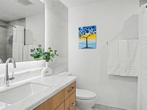 6560 W Mercer Way, Mercer Island WA 98040