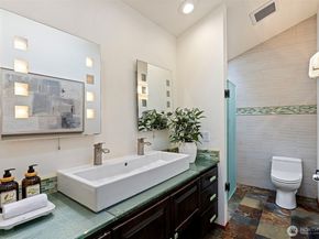 5712 141st Place SE, Bellevue WA 98006