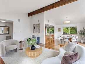5712 141st Place SE, Bellevue WA 98006