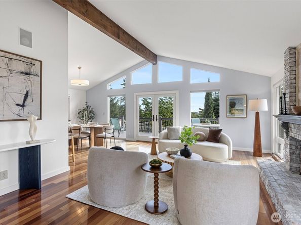 5712 141st Place SE, Bellevue WA 98006
