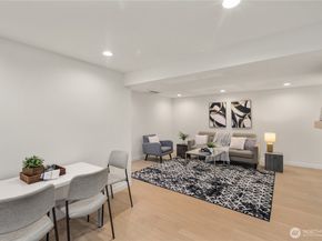 2518 36th Avenue W, Seattle WA 98199