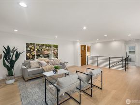 2518 36th Avenue W, Seattle WA 98199