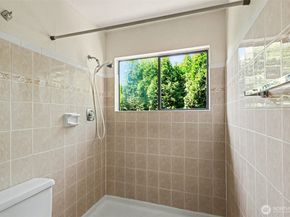 10917 80th Place NE, Kirkland WA 98034