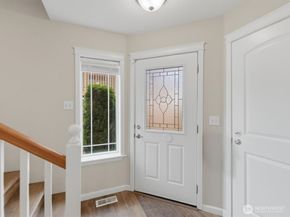 20414 26th Avenue W L2, Lynnwood WA 98036