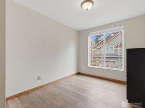 20414 26th Avenue W L2, Lynnwood WA 98036