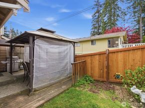 20414 26th Avenue W L2, Lynnwood WA 98036