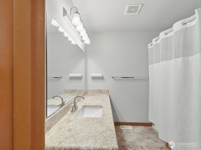 20414 26th Avenue W L2, Lynnwood WA 98036