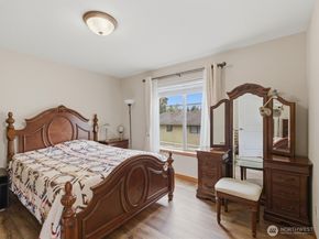 20414 26th Avenue W L2, Lynnwood WA 98036