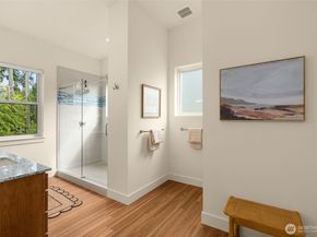 10143 Battle Point Drive NE, Bainbridge Island WA 98110