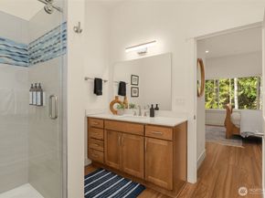 10143 Battle Point Drive NE, Bainbridge Island WA 98110