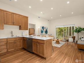 10143 Battle Point Drive NE, Bainbridge Island WA 98110