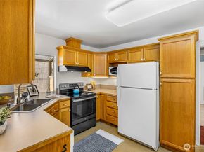 724 Park Drive, Bremerton WA 98337