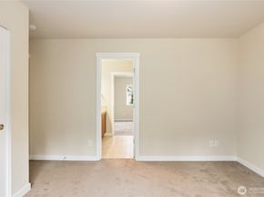 10248 242nd Avenue NE, Redmond WA 98053