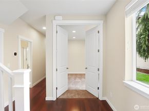 10248 242nd Avenue NE, Redmond WA 98053