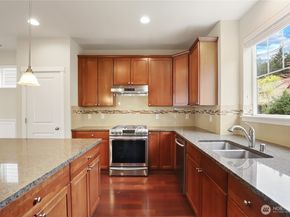 10248 242nd Avenue NE, Redmond WA 98053