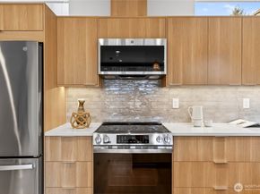 4140 44th Avenue SW, Seattle WA 98116