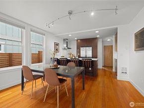 927 29th Avenue S, Seattle WA 98144
