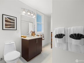 927 29th Avenue S, Seattle WA 98144