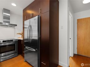 927 29th Avenue S, Seattle WA 98144