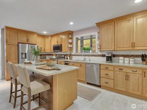 1622 SW 140th Street, Burien WA 98166