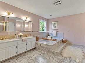 1622 SW 140th Street, Burien WA 98166