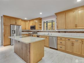 1622 SW 140th Street, Burien WA 98166