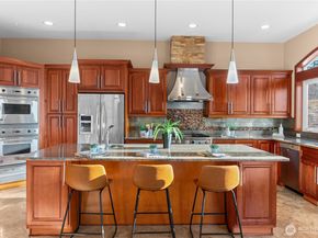 20619 NE 16th Street, Sammamish WA 98074