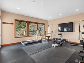 20619 NE 16th Street, Sammamish WA 98074