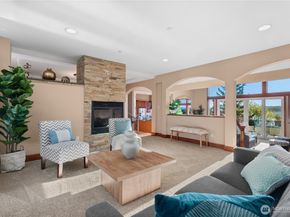 20619 NE 16th Street, Sammamish WA 98074