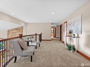20619 NE 16th Street, Sammamish WA 98074