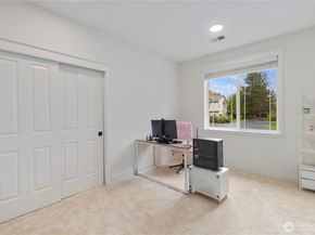 4491 248th Lane SE, Sammamish WA 98029