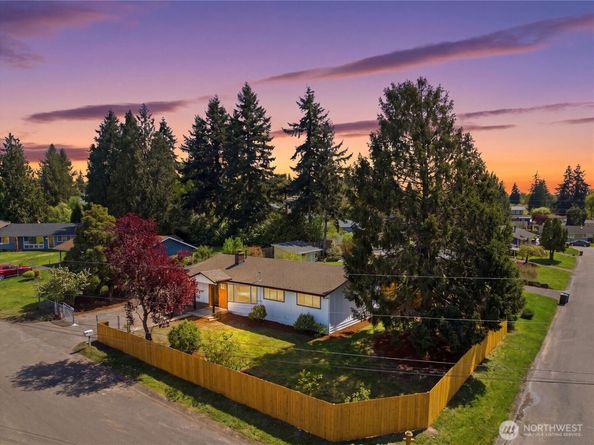 2103 S 249th Street, Kent WA 98032