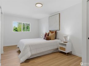 2103 S 249th Street, Kent WA 98032