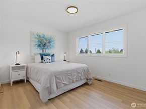 2103 S 249th Street, Kent WA 98032