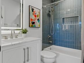 2103 S 249th Street, Kent WA 98032