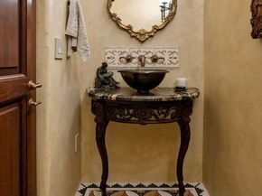 11008 N Deer Drive, Woodway WA 98020