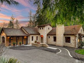 11008 N Deer Drive, Woodway WA 98020