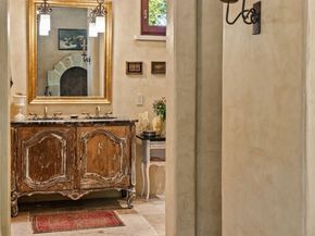 11008 N Deer Drive, Woodway WA 98020