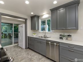 11427 SE 225th Street, Kent WA 98031