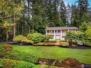 17811 7th Avenue W, Bothell WA 98012