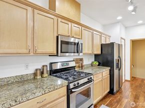 18870 108th Lane SE, Renton WA 98055