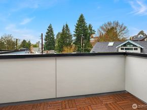 7428 2nd Avenue NE, Seattle WA 98115