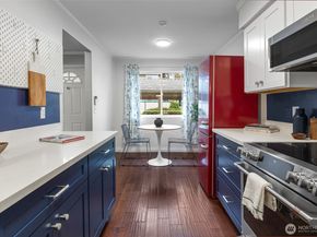 6106 202nd Street SW 103, Lynnwood WA 98036