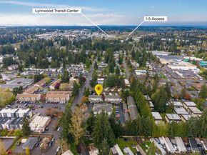 6106 202nd Street SW 103, Lynnwood WA 98036