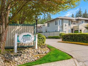 6106 202nd Street SW 103, Lynnwood WA 98036