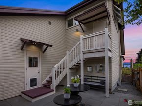 4712 SW Brace Point Dr, Seattle WA 98136
